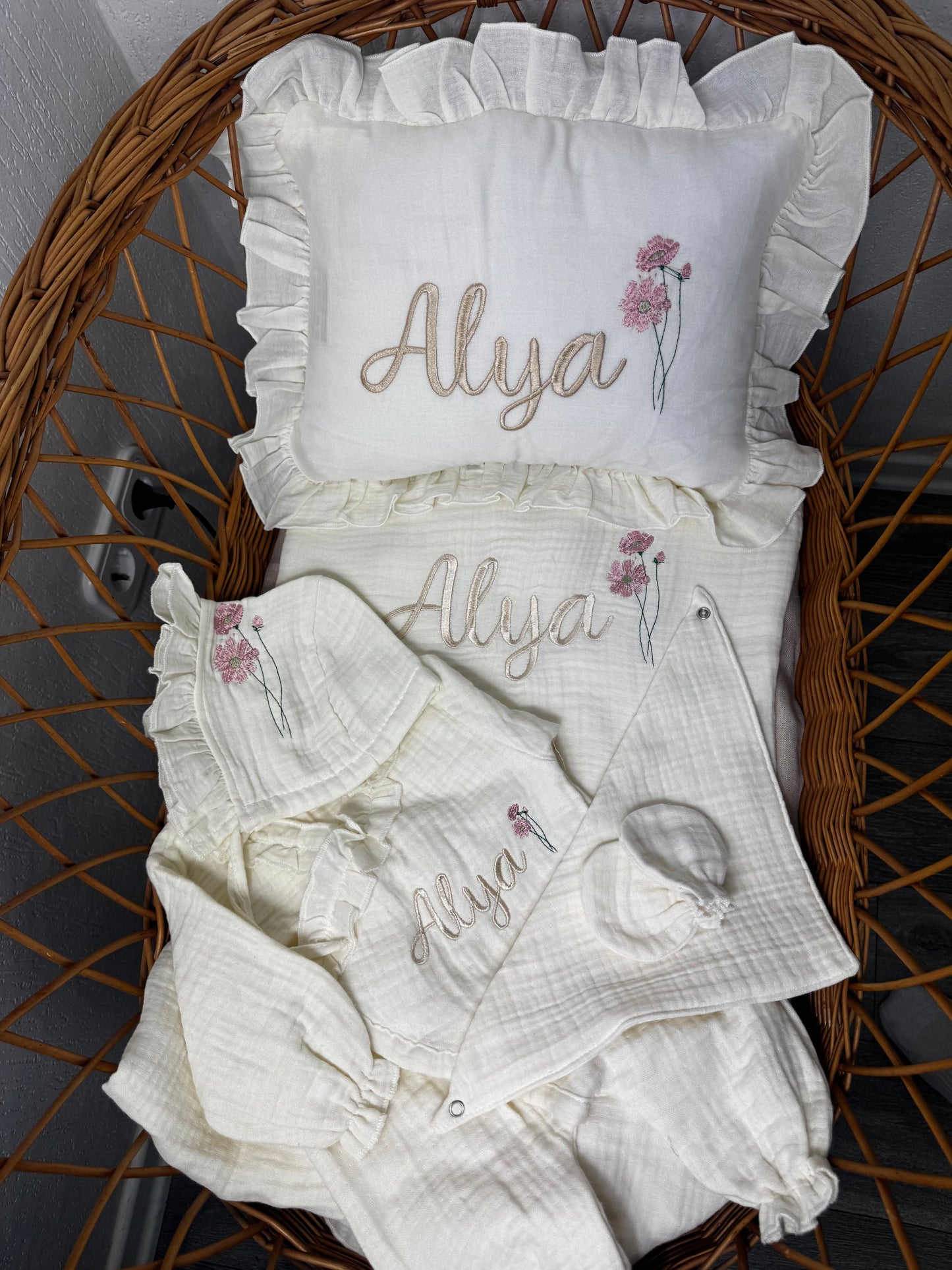 Blume Musselin Neugeborenen-Set (6-teilig)